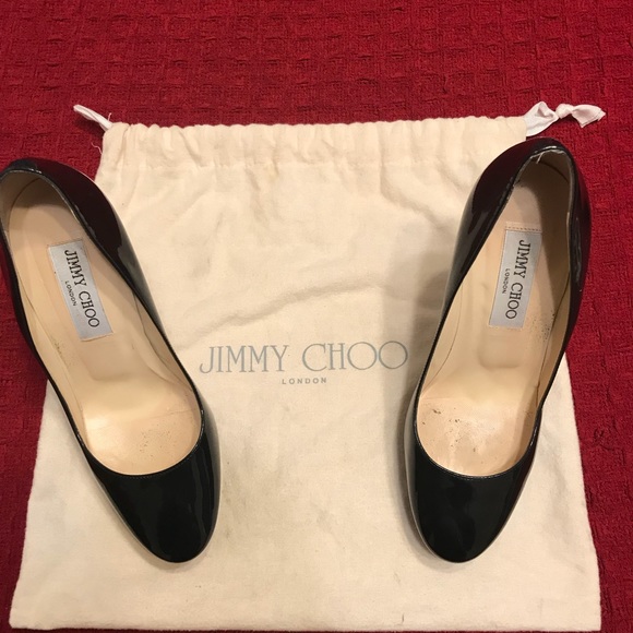 jimmy choo round toe pump